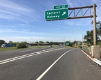 2018-05-21_09_14_30_View_south_along_Interstate_95__New_Jersey_Turnpike__at_Exit_12__Carteret__Rahway__in_Carteret__Middlesex_County__New_Jersey.jpg