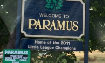 Paramus_welcome_sign.jpg
