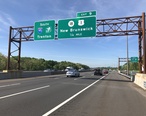 2018-05-21_09_31_36_View_south_along_Interstate_95__New_Jersey_Turnpike__just_north_of_Exit_9__New_Jersey_State_Route_18__U.S._Route_1__New_Brunswick__in_New_Brunswick__Middlesex_County__New_Jersey.jpg