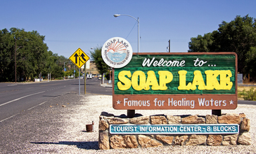 Welcome_sign_in_Soap_Lake__Washington_.jpg
