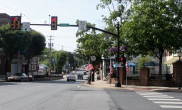 2013_photo_of_Center_Square__Elizabethtown__Pennsylvania__U.S.A..JPG