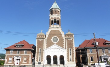 Olyphant_PA_Catholic_church.jpg