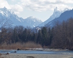 Skykomish_River_and_Cascade_Mountains_from_Sultan__WA.jpg