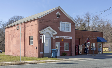 Goldsboro_Town_Hall_and_PO_MD1.jpg