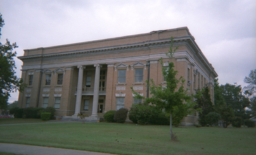 Jones_County_Mississippi_Courthouse.jpg