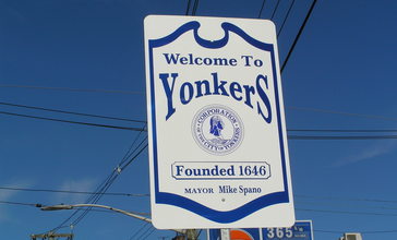 Welcome_to_Yonkers_November_2013.jpg