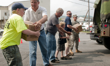 Army_National_Guard_deivers_water_to_Greenbrier_County_120703-F-NH898-125.jpg