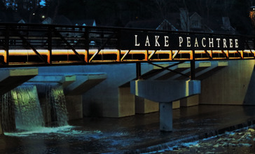 Lake_Peachtree_Bridge.jpg