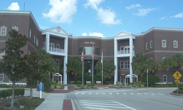 St_Cloud_FL_City_Hall02.jpg