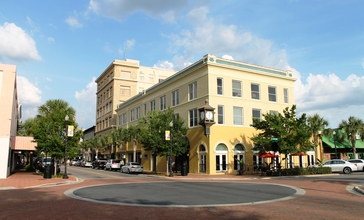 Downtown_Winter_Haven__Florida.jpg