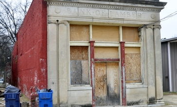 Abandoned_bank_in_Lambert__Mississippi.jpg