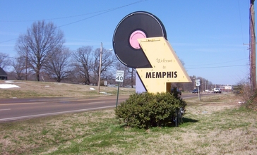 Welcome_to_Memphis_US51.jpg