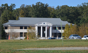 Dinwiddie_County_Courthouse__new.jpg