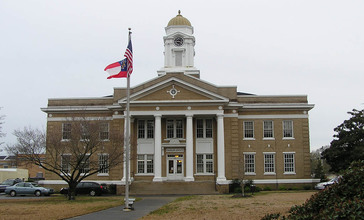 Courthouse_of_Candler_County__Georgia.jpg