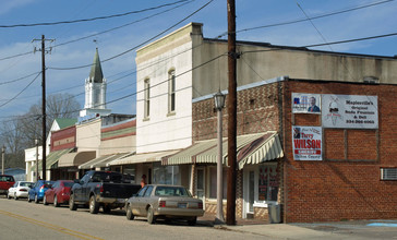 Maplesville_Alabama_Feb_2012_04.jpg
