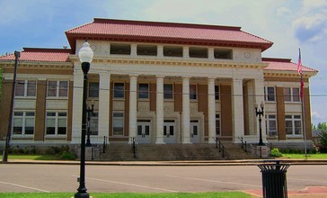 Pontotoc_County_Courthouse.jpg