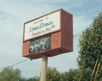 Dowelltown__Tennessee_Sign_October_2011.JPG