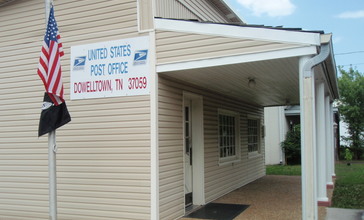 Dowelltown__Tennessee__Post_Office_May_2012.JPG