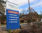 Shands_Starke_Regional_Medical_Center_entrance_sign.jpg
