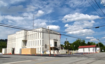 Maynardville-courthouse-bank-tn1.jpg