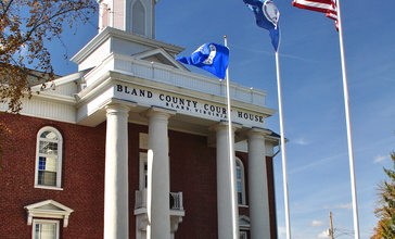 Bland_County_Courthouse.jpg
