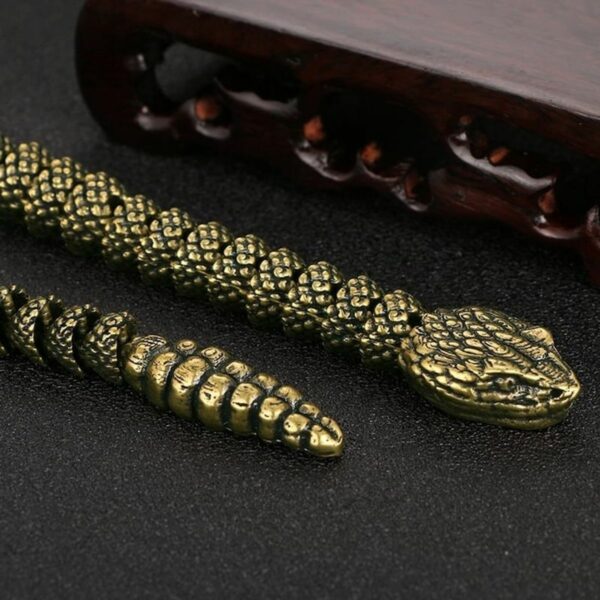 16.38 Inch Brass Casting 3D Movable Joint Rattlesnake Home 5