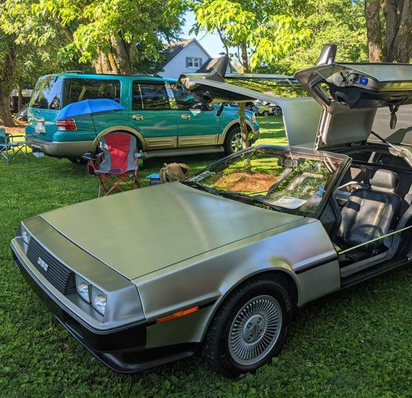 jamming-out-in-a-delorean (featured)