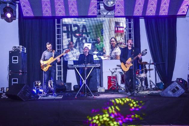 DSC_0029 (800x533).jpg