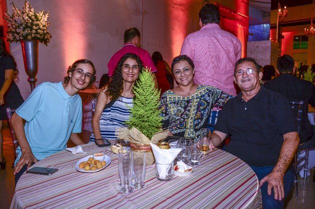 DSC_0049 (800x533).jpg