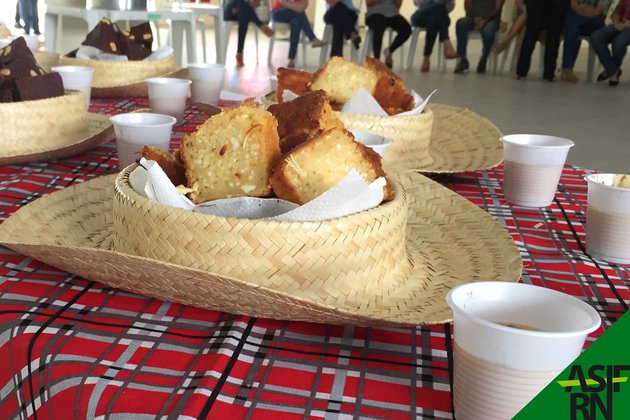 cafe3.jpg