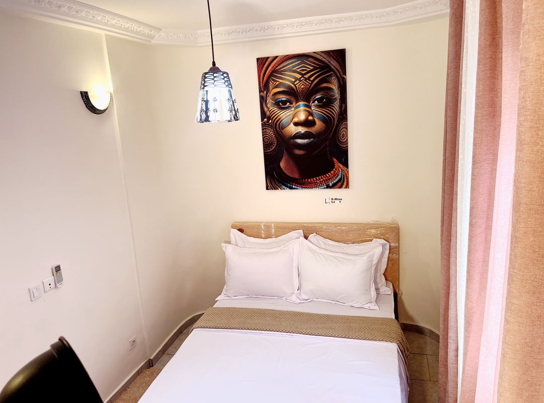 CASA  Meublé in Yaoundé, Cameroon — Photo 2