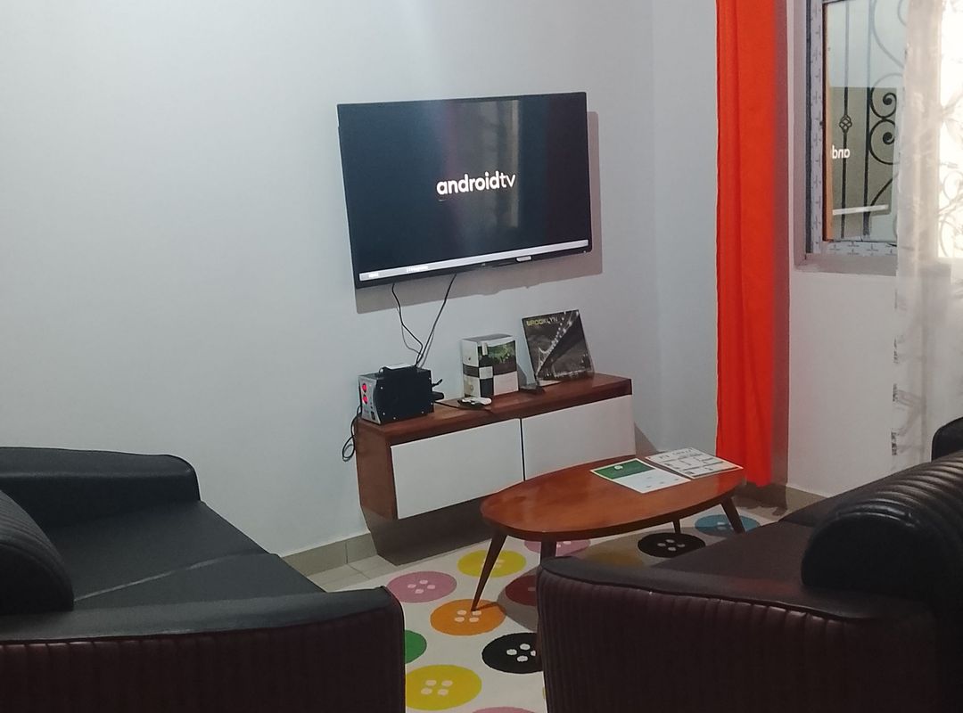 Furnished apartment Studio 320 at RÉSIDENCE MEUFFO MBU-MBE in Douala, Cameroon | RaiseUp