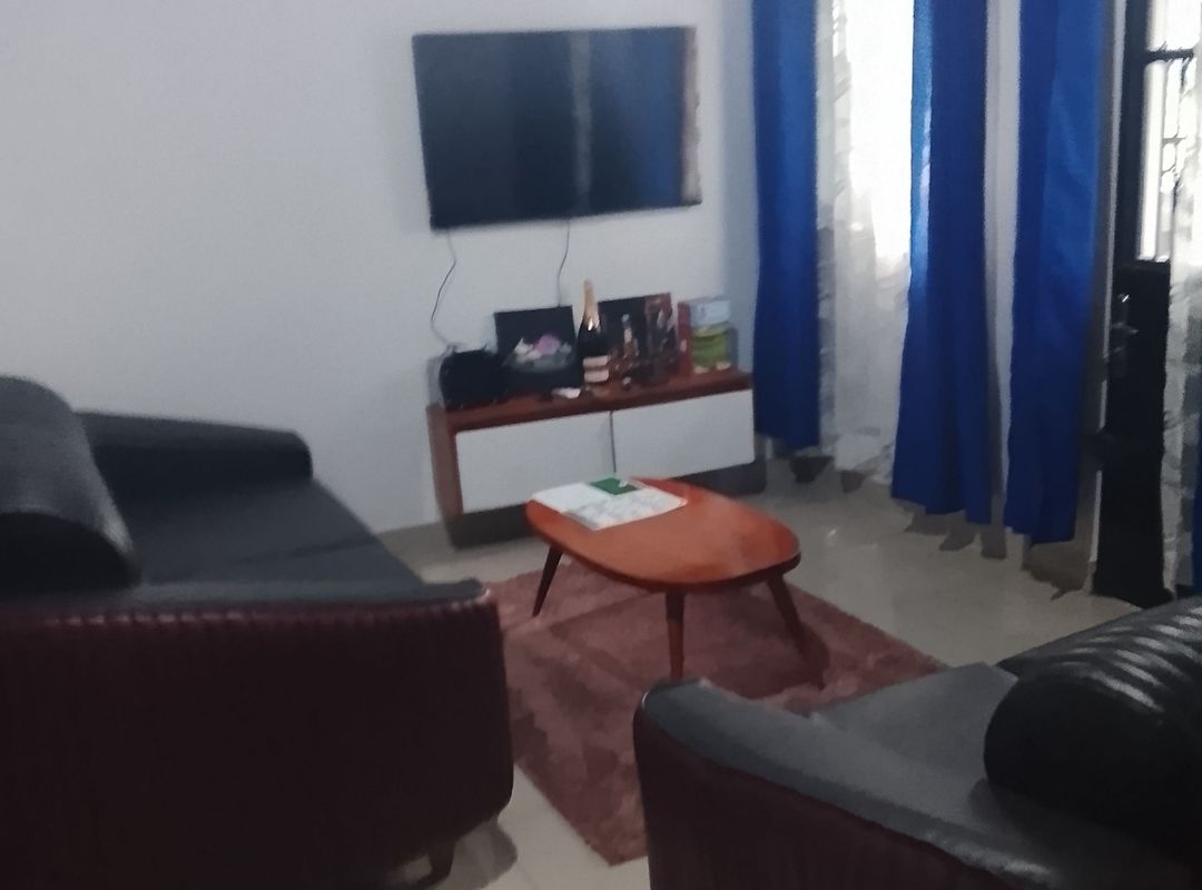 Photo of RÉSIDENCE MEUFFO MBU-MBE Studio 320 - Douala
