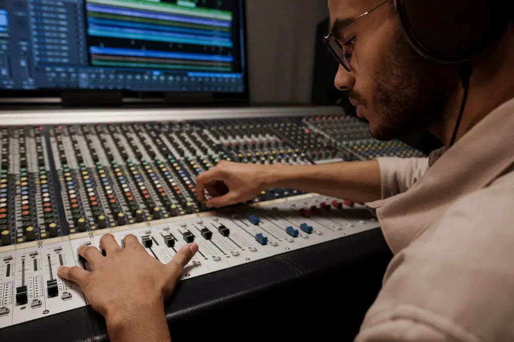 audio-cinema