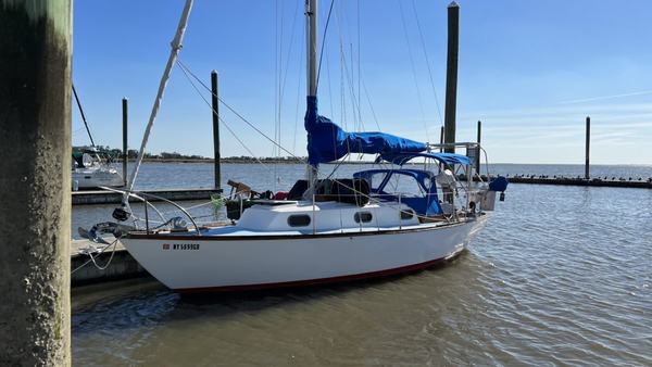 Aeolus Refit - Cape Dory 27