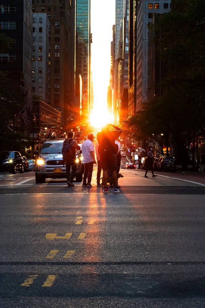 Manhattanhenge: Don’t Play in Traffic
