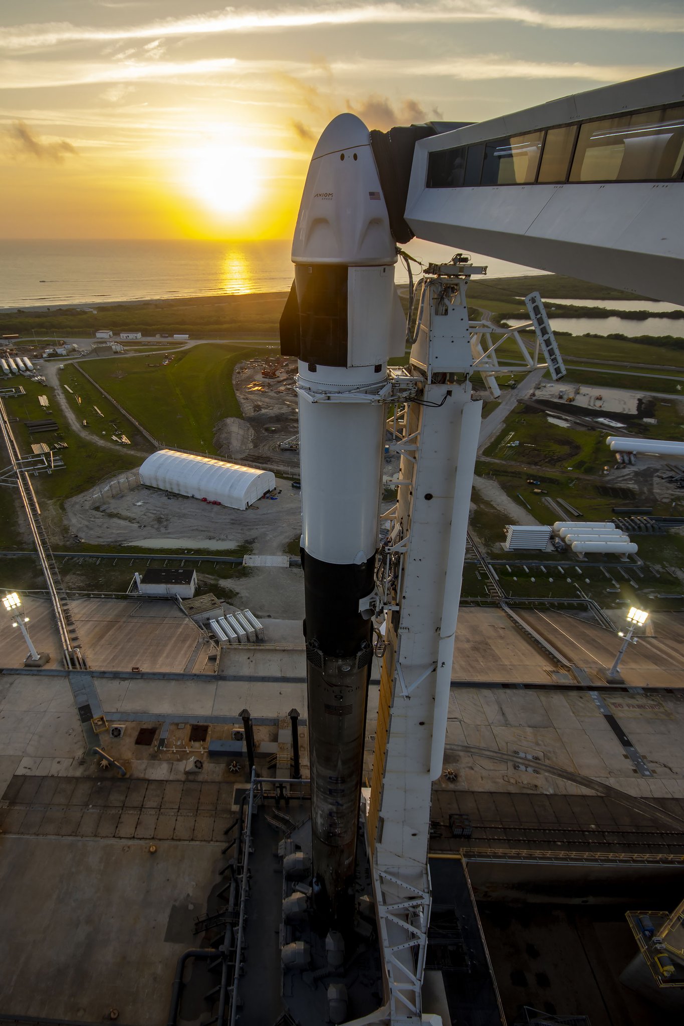 Go4Liftoff - Falcon 9 Block 5 | Axiom Space Mission 1