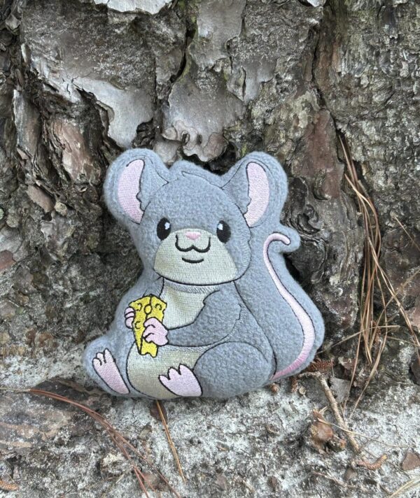 Chibi Rat Stuffie - Image 5