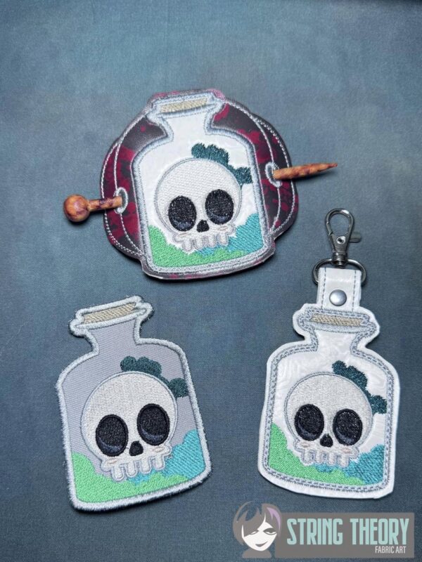 Chibi Skull Potion Bottle