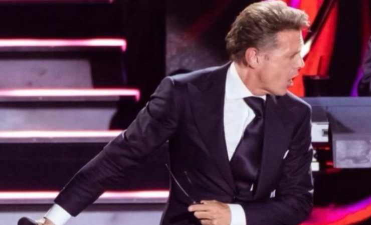 Luis Miguel enfrenta grave neumonía tras contagiarse por COVID-19.