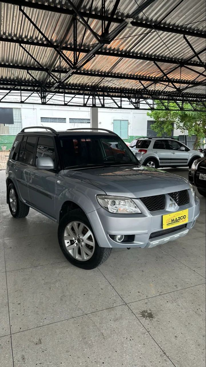 oferta Mitsubishi Pajero Tr4 2.0/ 2.0 Flex 16V 4X4 Mec. 2011 da empresa Márcio Car