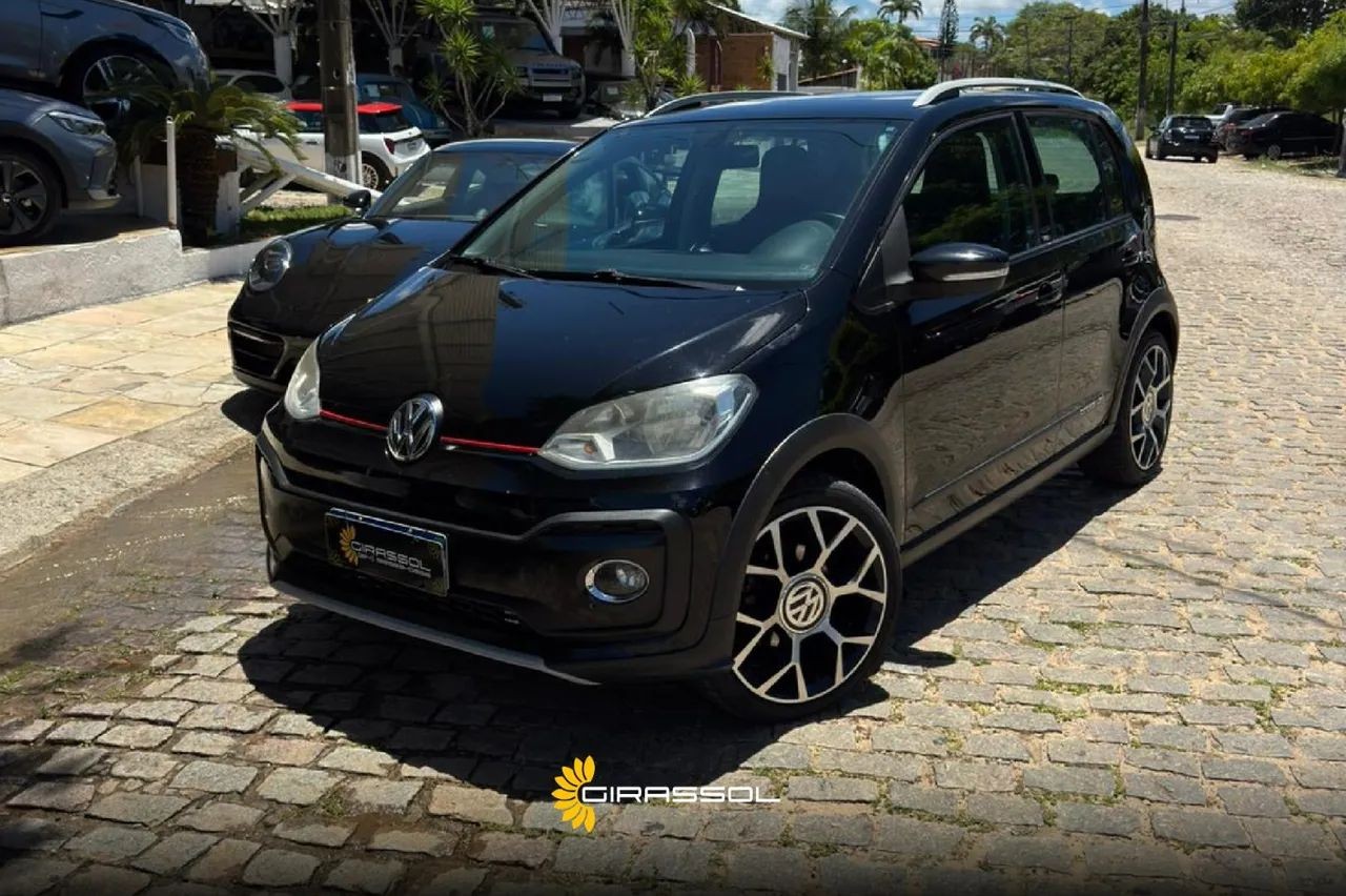 oferta Volkswagen Up! Cross 1.0 Tsi Total Flex 12V 5P 2018 da empresa Girassol Veículos