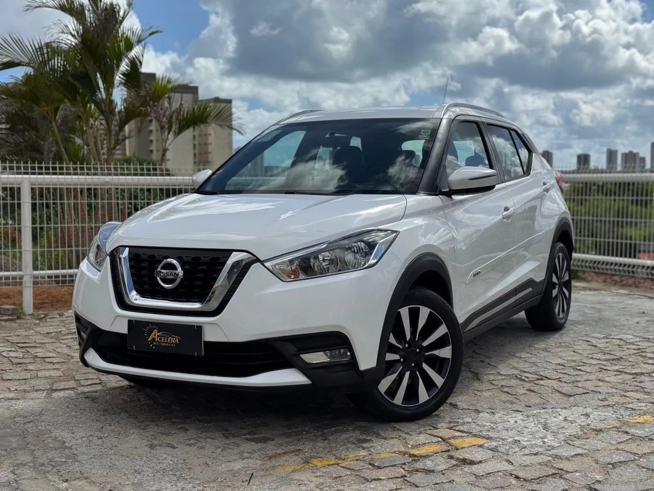 oferta Nissan Kicks Sv 1.6 16V Flexstar 5P Aut. 2019 da empresa Acelera Multimarcas