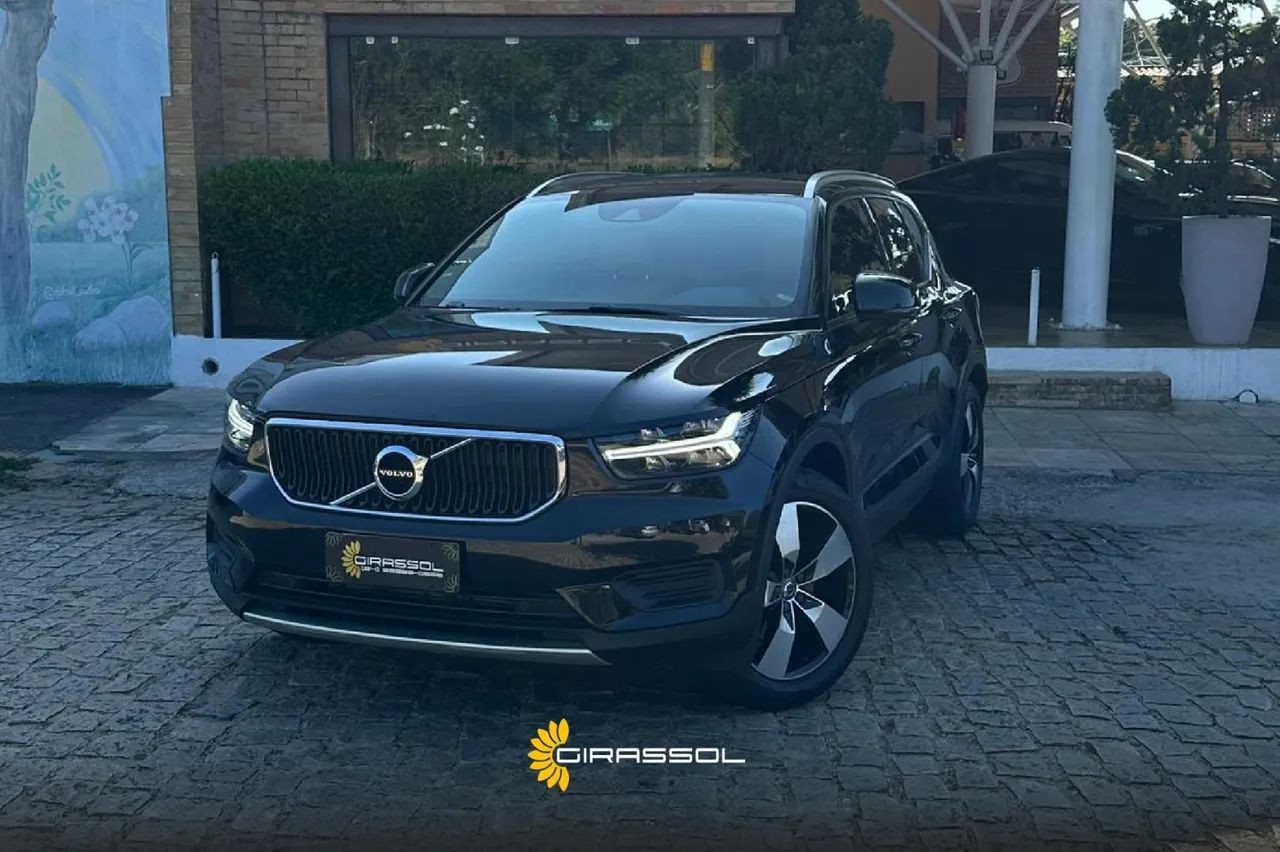 oferta Volvo XC40 T-5 Momentum 2.0 252cv AWD 2020 da empresa Girassol Veículos