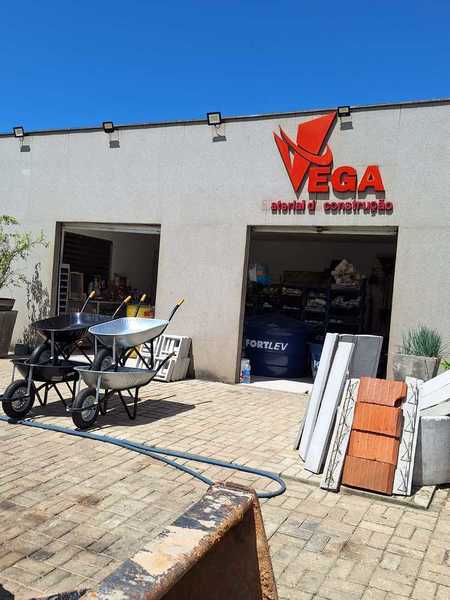 foto 1 de Vega Material de Construção - Avenida Ayrton Senna