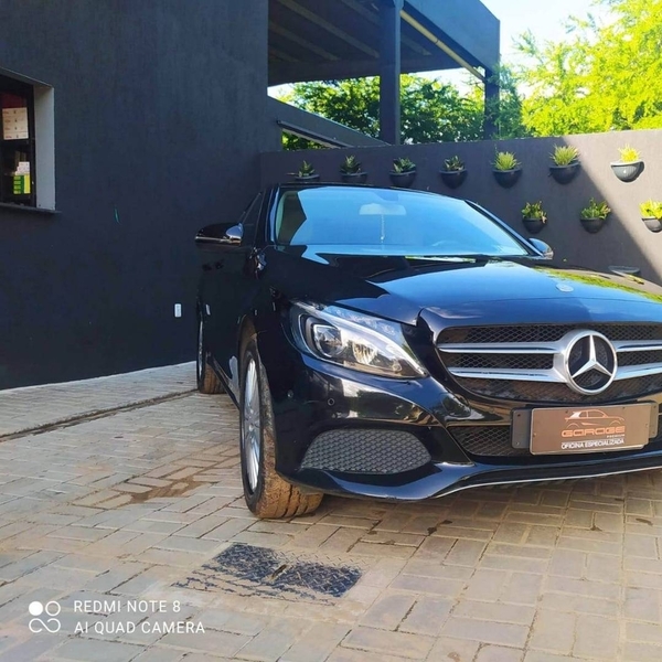 foto 1 de Garage Premium