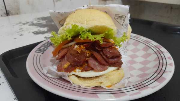 foto 2 de Delivery Burger - Hamburgueria Extremoz