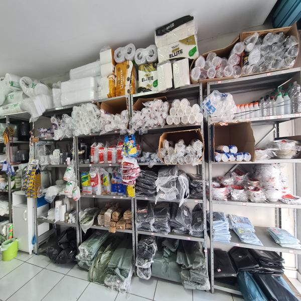 foto 4 de JR Embalagens - Materiais de Limpeza e Descartáveis
