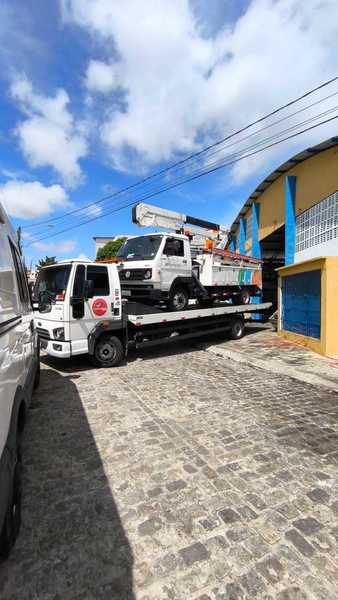 foto 2 de Lucas Guincho e Reboque 24 Horas