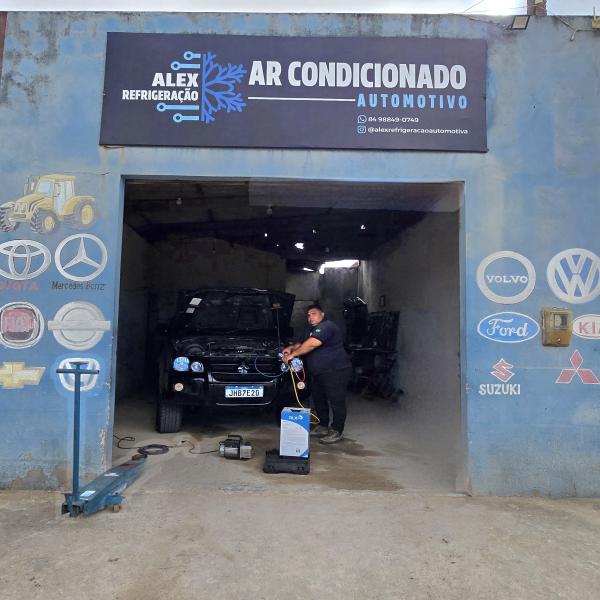foto 2 de Alex Refrigeração - Ar Condicionado Automotivo